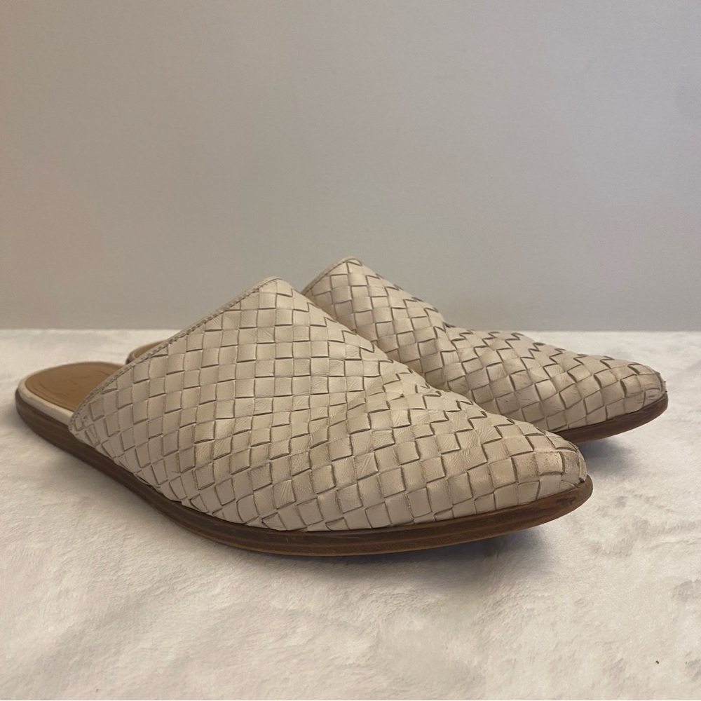 Marc Fisher White Braided Leather Mules MLGARREN